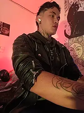 AlecBanne  online show from July 7, 8:56 pm