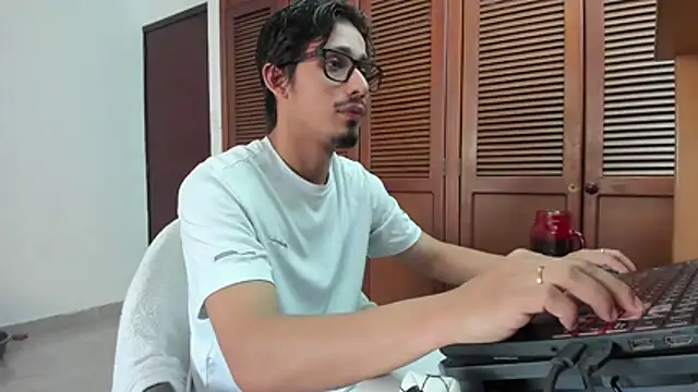 SrIncognito666 online show from July 2, 11:27 am