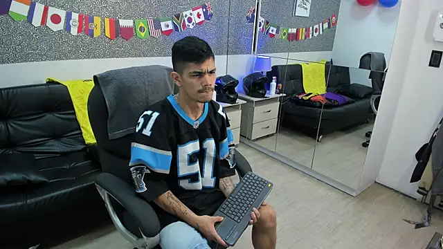 Jared Cole online show from July 2, 11:27 am