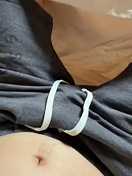 Pierre20cm21ans online show from May 31, 1:32 pm