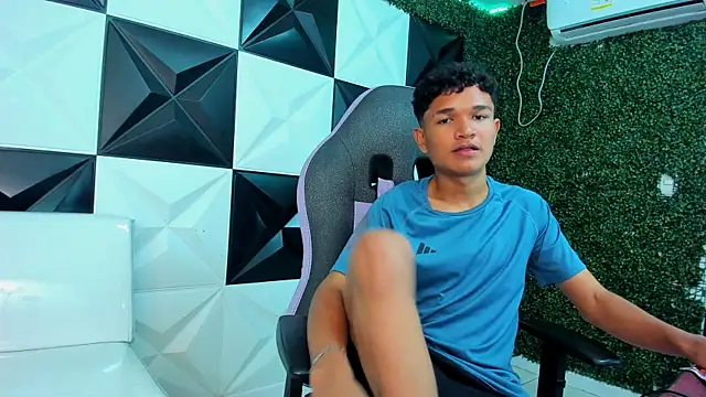 davexxx  online show from June 4, 6:30 am