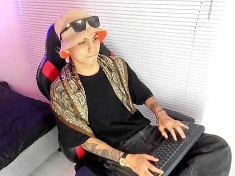 cameron lux77 online show from June 29, 3:45 am