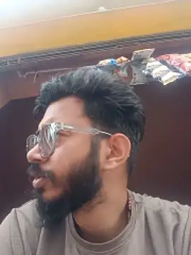 Desindianbull69 online show from June 12, 4:22 am