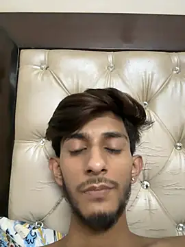 ronnnnn718 online show from July 18, 6:46 pm