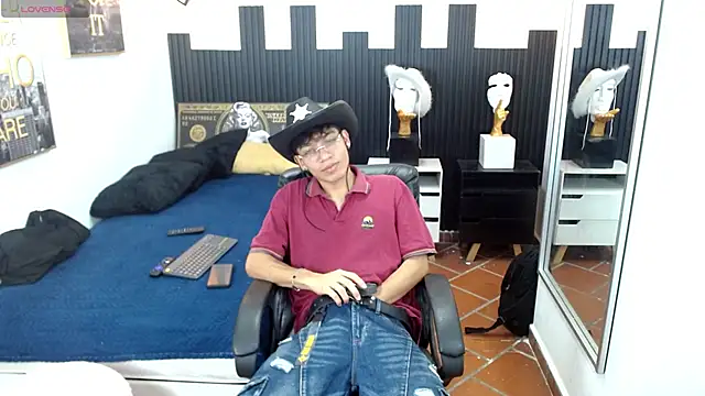 Jake Falcon online show from June 11, 1:09 pm