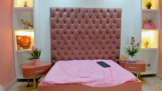 TenderTeacher online show from July 30, 9:25 pm