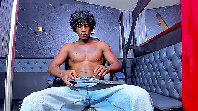 yulian23  online show from July 10, 4:16 am