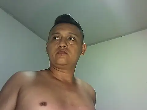 chriss pacheco online show from June 18, 6:37 am