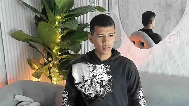 Noah sexhotty online show from July 9, 3:00 am