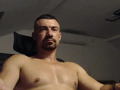 MasterRayy online show from July 3, 10:23 pm