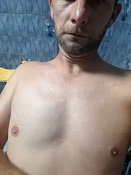 thomiboy-1983 online show from July 17, 5:19 pm