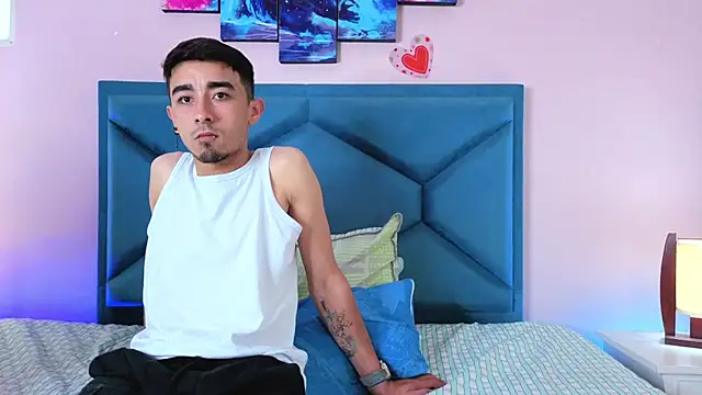 BlueBoy01 online show from July 25, 7:54 pm