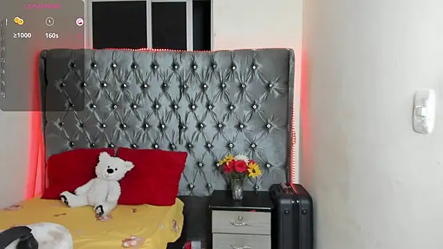 mrloganfuck1 online show from July 12, 8:05 am