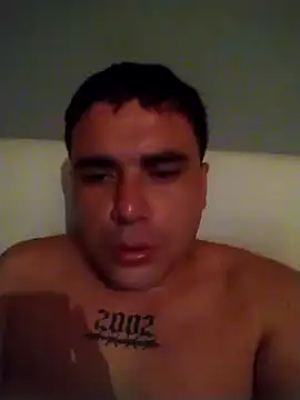 E f online show from December 20, 3:52 pm