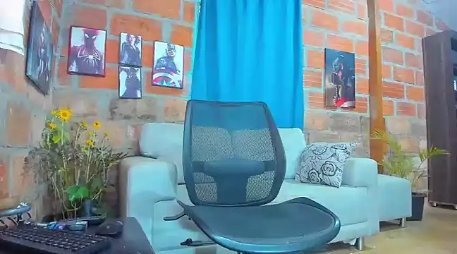 Snapshot of Zack_Grey chatting on March 15, 1:40 pm Zack Grey online show from March 15, 1:40 pm