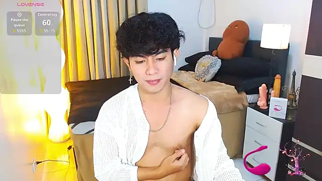 WildestTwink online show from March 13, 6:03 pm