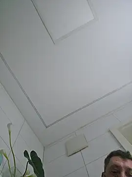 ktmtom247 online show from December 10, 3:52 am