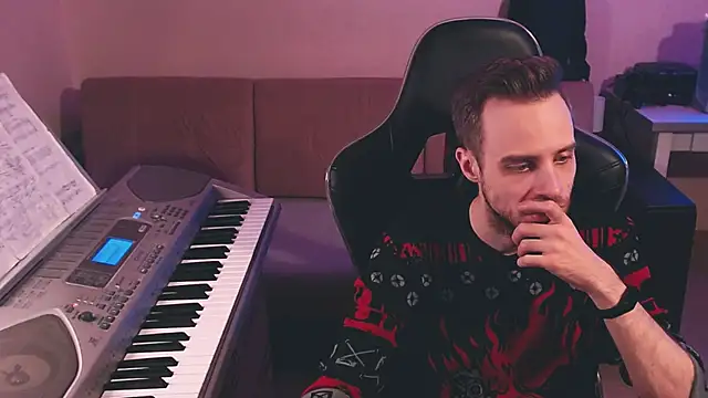 Sweetparker online show from October 31, 5:27 pm