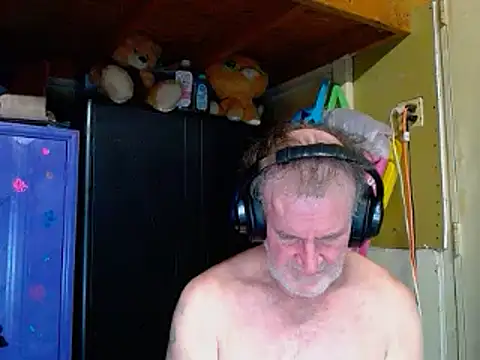 Snapshot of Sweet_Sexy1963 chatting on February 25, 11:00 pm Sweet Sexy1963 online show from February 25, 11:00 pm