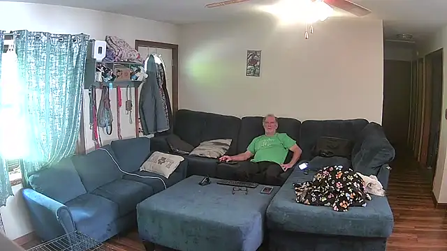 Snapshot of Sweet_Sexy1963 chatting on September 24, 2:48 pm Sweet Sexy1963 online show from September 24, 2:48 pm