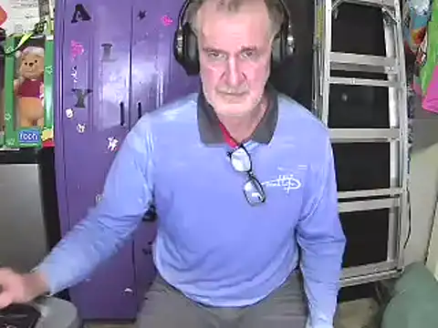 Snapshot of Sweet_Sexy1963 chatting on December 26, 8:42 pm Sweet Sexy1963 online show from December 26, 8:42 pm