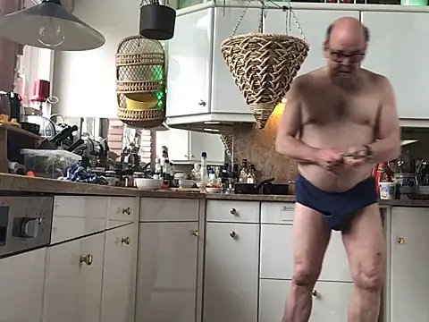 Snapshot of wankcellar chatting on January 23, 1:45 pm wankcellar online show from January 23, 1:45 pm