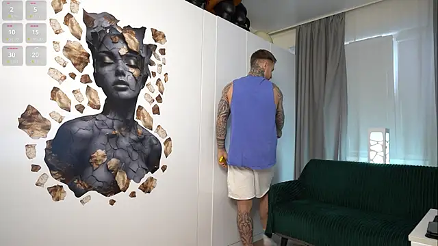 NickHOWLEN online show from October 23, 12:08 pm