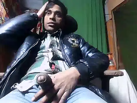 desiboy1101 online show from January 15, 12:25 pm