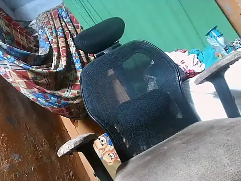 desiboy1101 online show from March 19, 3:30 am