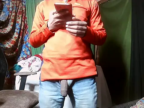 desiboy1101 online show from December 31, 2:03 pm