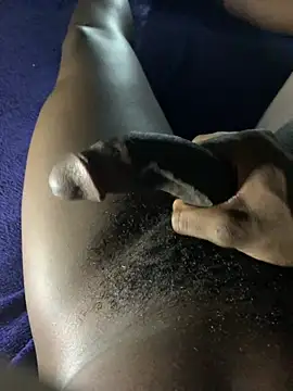 Curvy conda online show from January 10, 10:04 pm