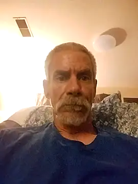 Snapshot of Biknight chatting on October 4, 4:06 am Biknight online show from October 4, 4:06 am