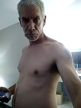 Snapshot of Biknight chatting on December 14, 10:18 pm Biknight online show from December 14, 10:18 pm