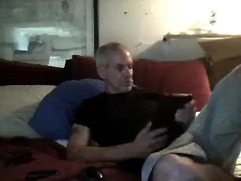 Snapshot of Biknight chatting on February 19, 3:06 am Biknight online show from February 19, 3:06 am