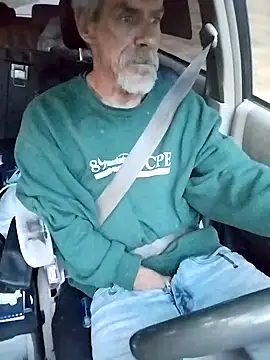 Snapshot of Biknight chatting on October 25, 10:33 pm Biknight online show from October 25, 10:33 pm