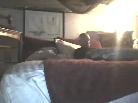 Snapshot of Biknight chatting on February 19, 1:39 pm Biknight online show from February 19, 1:39 pm