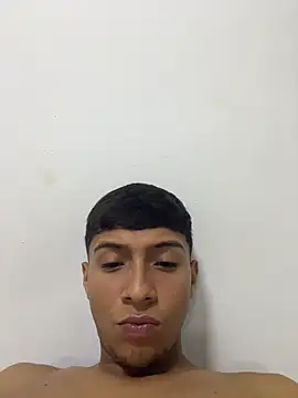 Thiagoo Frost online show from November 30, 3:58 pm