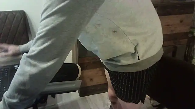 ShyGuyWannaTry online show from October 5, 11:09 pm