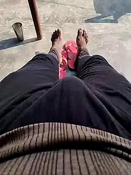 Snapshot of bigh96dik chatting on December 26, 5:58 am bigh96dik online show from December 26, 5:58 am