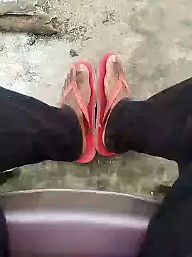 Snapshot of bigh96dik chatting on January 25, 5:18 am bigh96dik online show from January 25, 5:18 am