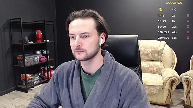 Snapshot of MihasikD chatting on February 26, 9:35 pm MihasikD online show from February 26, 9:35 pm