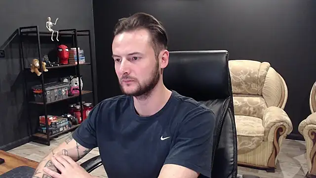 Snapshot of MihasikD chatting on October 21, 3:59 pm MihasikD online show from October 21, 3:59 pm