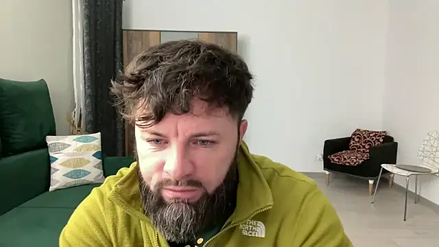 Snapshot of AlphaSparks chatting on February 7, 3:45 am AlphaSparks online show from February 7, 3:45 am