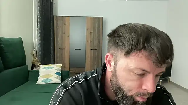 Snapshot of AlphaSparks chatting on March 11, 3:59 am AlphaSparks online show from March 11, 3:59 am