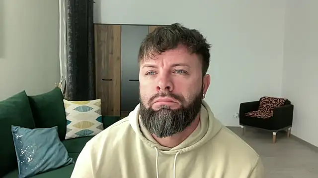 Snapshot of AlphaSparks chatting on March 10, 3:34 am AlphaSparks online show from March 10, 3:34 am