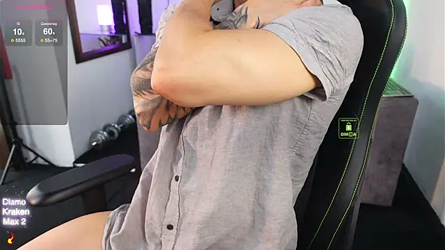 Snapshot of knimh chatting on October 25, 4:31 pm knimh online show from October 25, 4:31 pm