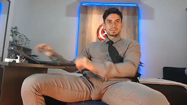 Andrew 4  online show from November 4, 3:29 am