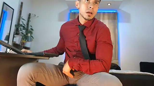 Andrew 4  online show from March 19, 2:15 am