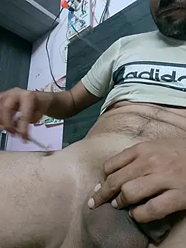 HotBoyOm online show from March 9, 5:28 pm