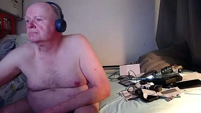 Vandrino online show from April 15, 2:22 am